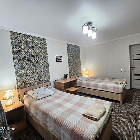 Guest House Mira Kochkor ภายนอก รูปภาพ
