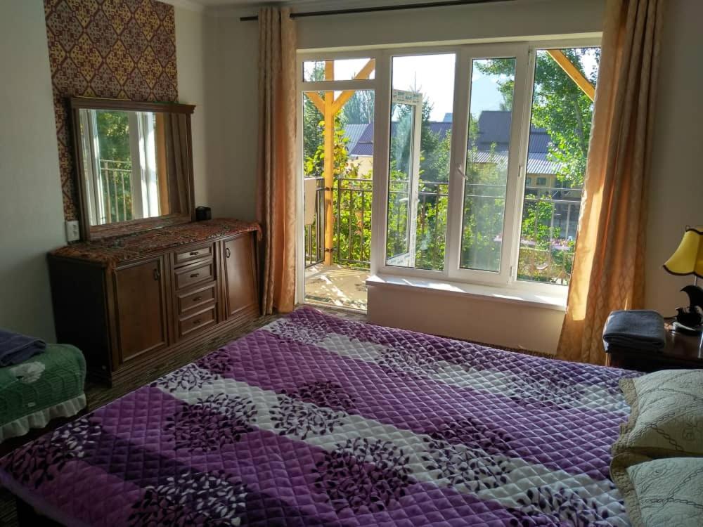 Guest House Mira Kochkor ภายนอก รูปภาพ